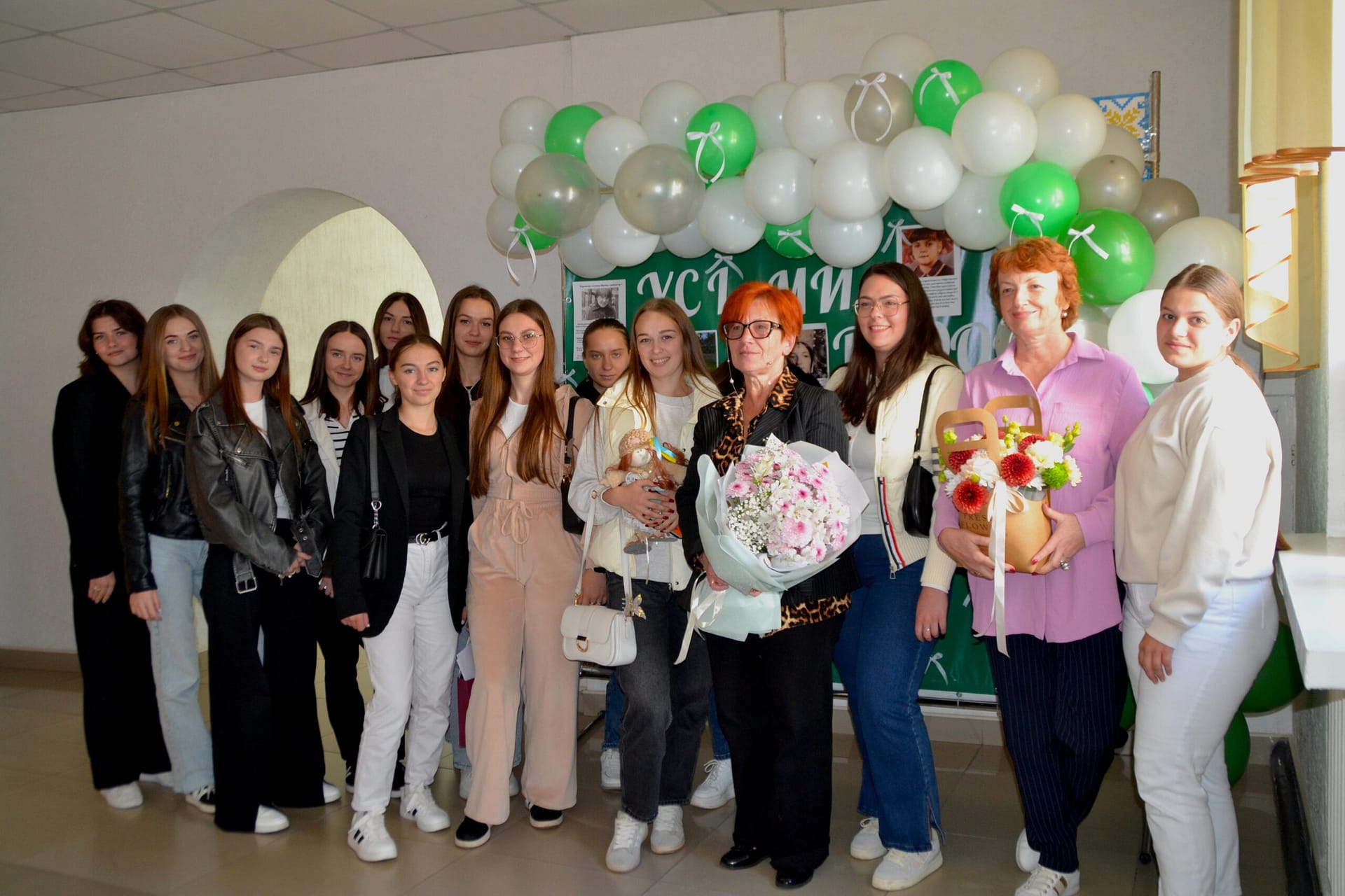 Ви зараз переглядаєте ПРОФЕСІЯ ВИХОВАТЕЛЬ – ТВОРЕЦЬ МАЙБУТНЬОГО