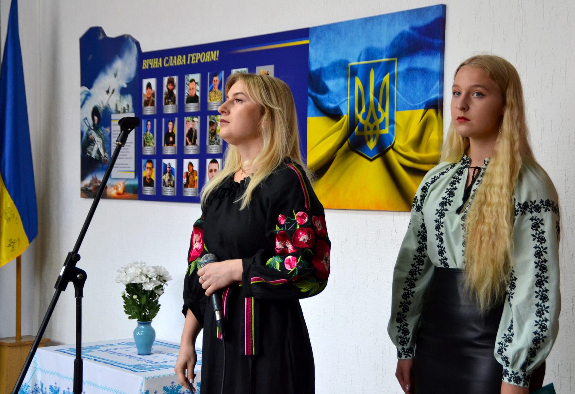 ДЕНЬ ЗАХИСНИКІВ І ЗАХИСНИЦЬ УКРАЇНИ ГІДНО ВШАНУВАЛИ СТУДЕНТИ І ВИКЛАДАЧІ