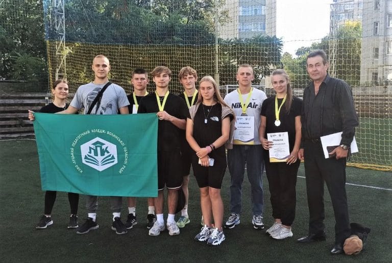 Ви зараз переглядаєте Три перемоги виборола студентська збірна коледжу на обласному фестивалі «Козацька слава»